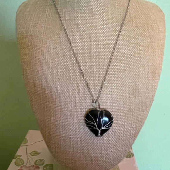 Elegant Black Tree Pendant Necklace - Picture 1 of 6